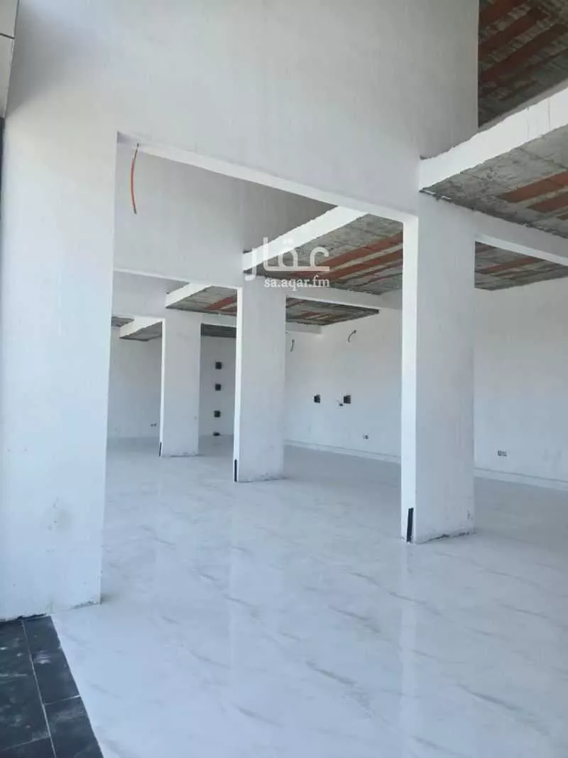 600 sqm shop in Al Hamdaniyah 6