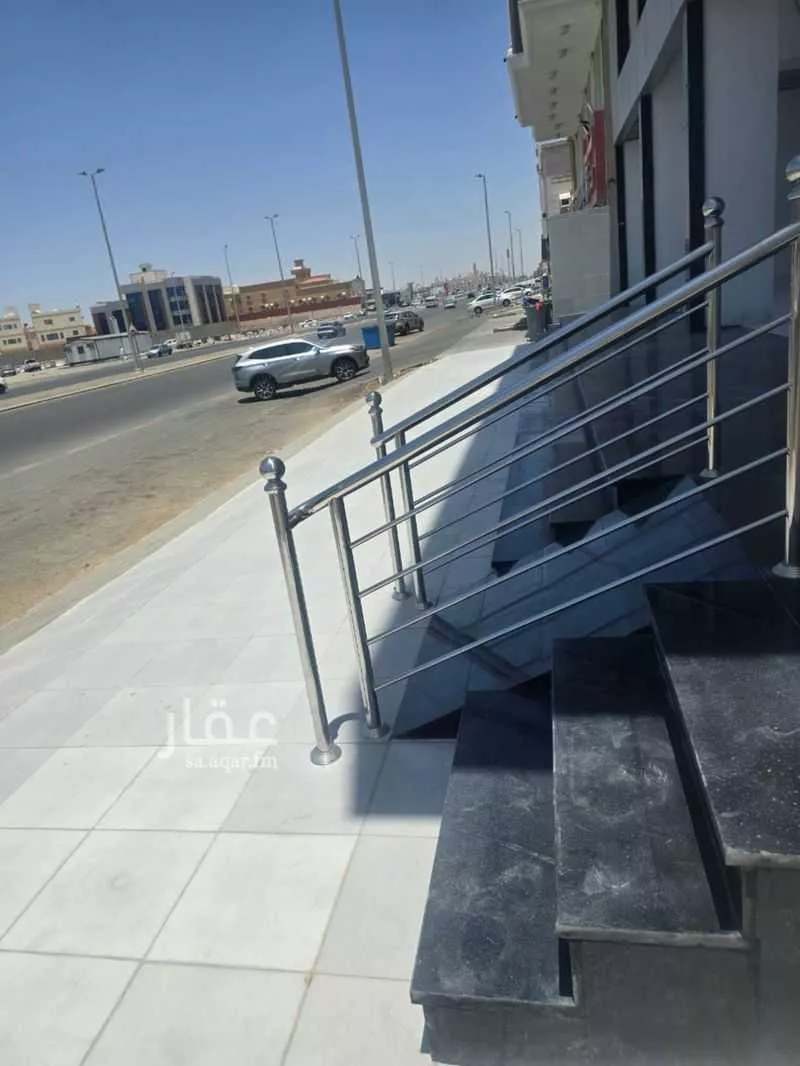 600 sqm shop in Al Hamdaniyah 9
