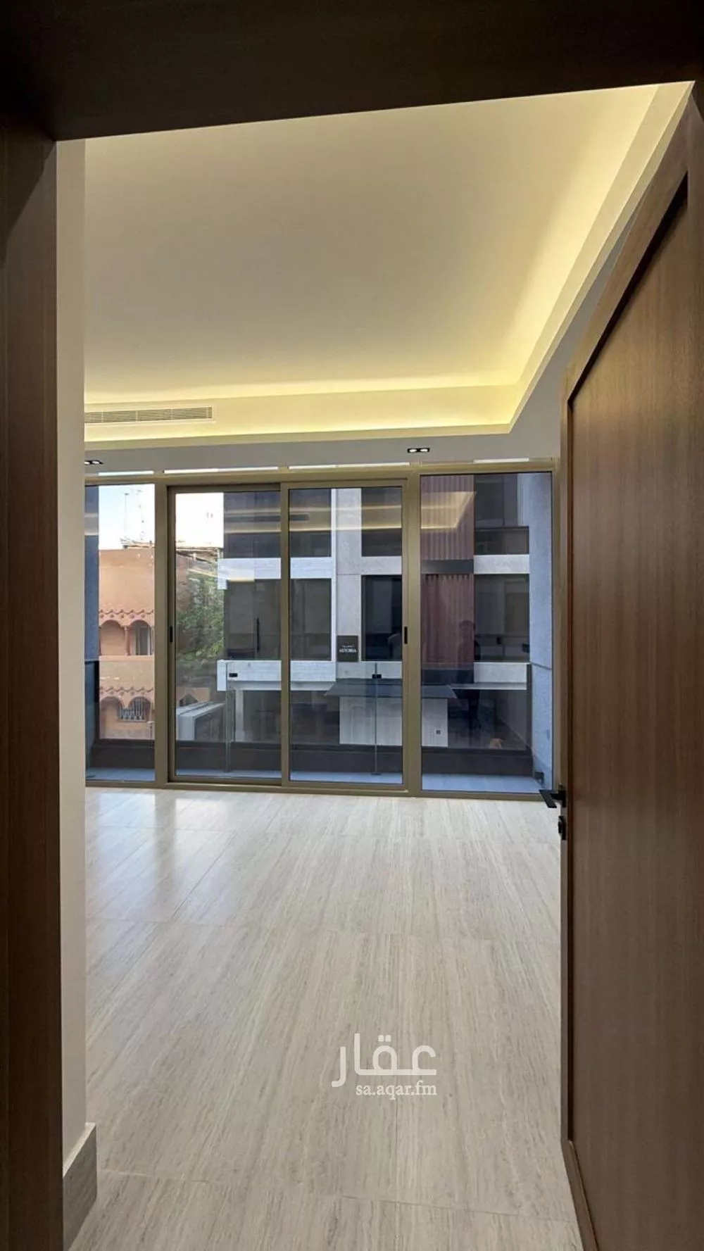 عمارة 600 م² في النهضة 16