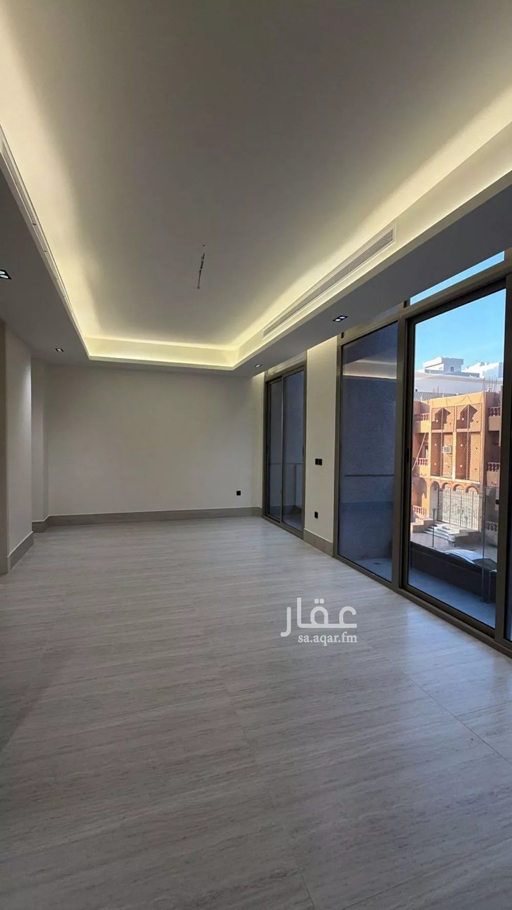 عمارة 600 م² في النهضة 20