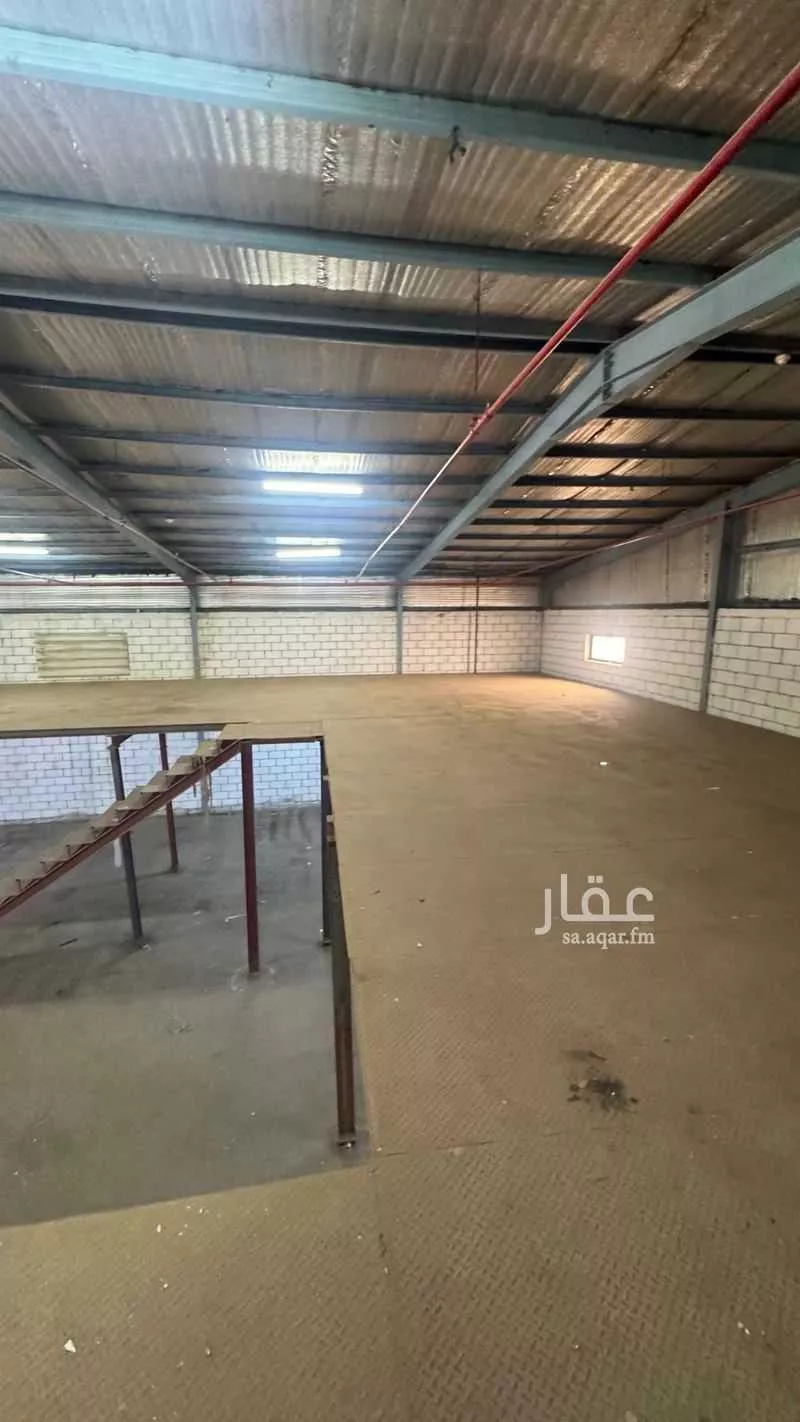 مستودع 625 م² في السرورية 8