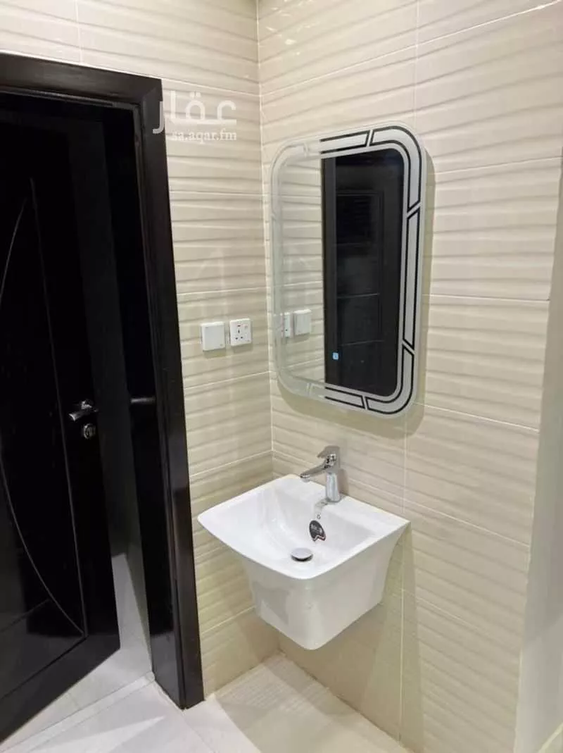 2 bedroom apartment in Batha Quraysh 9