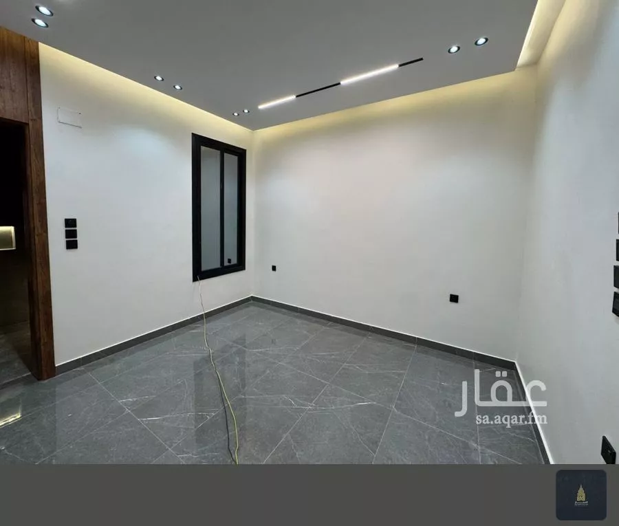 8 bedroom villa in King Fahd 16