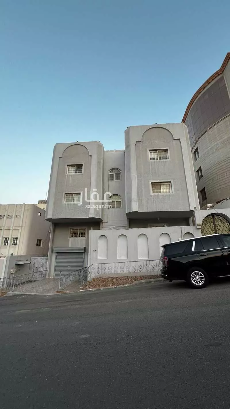 عمارة 610 م² في النزهة 2