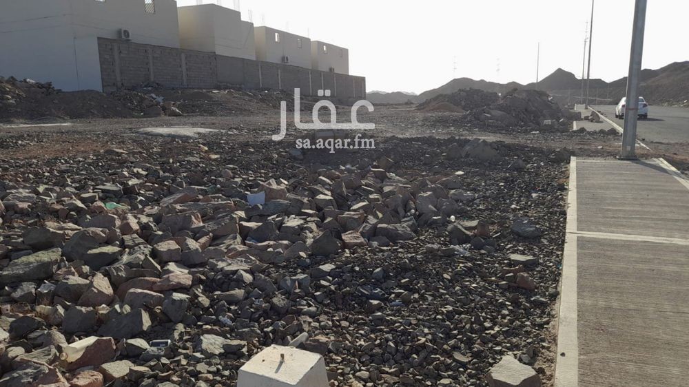 land in Qalat Makhit, Madinah 5