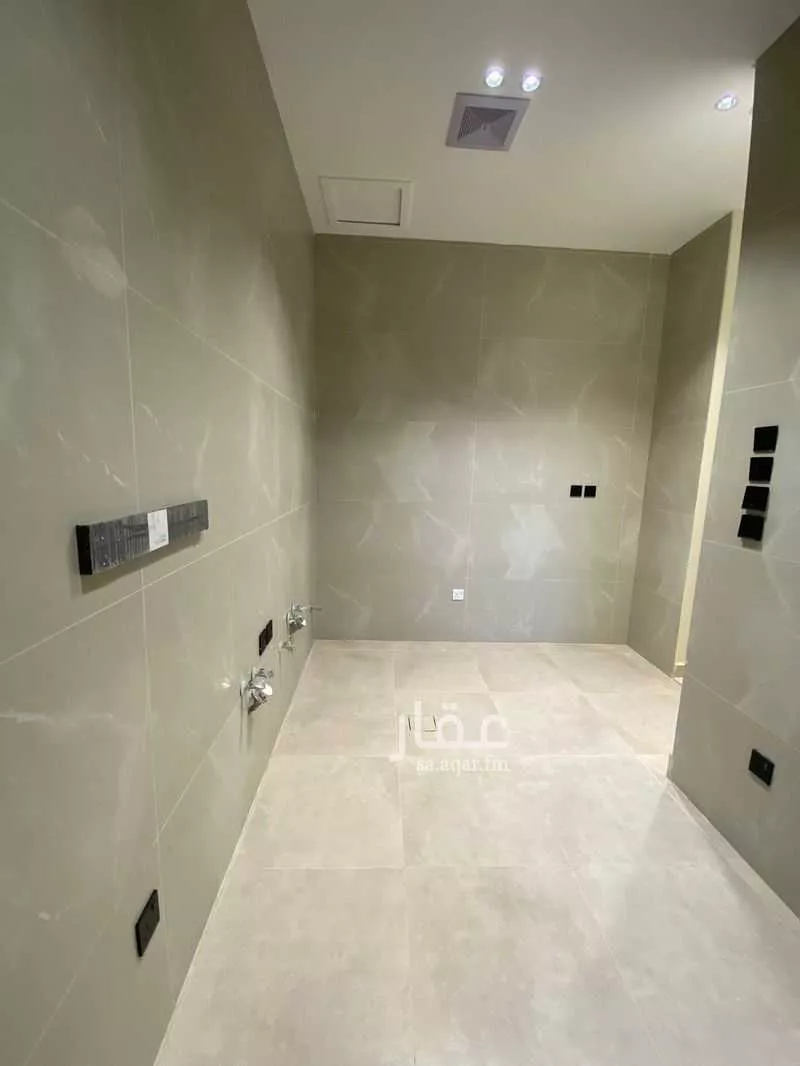 4 bedroom apartment in Ayn Al Khayf 4