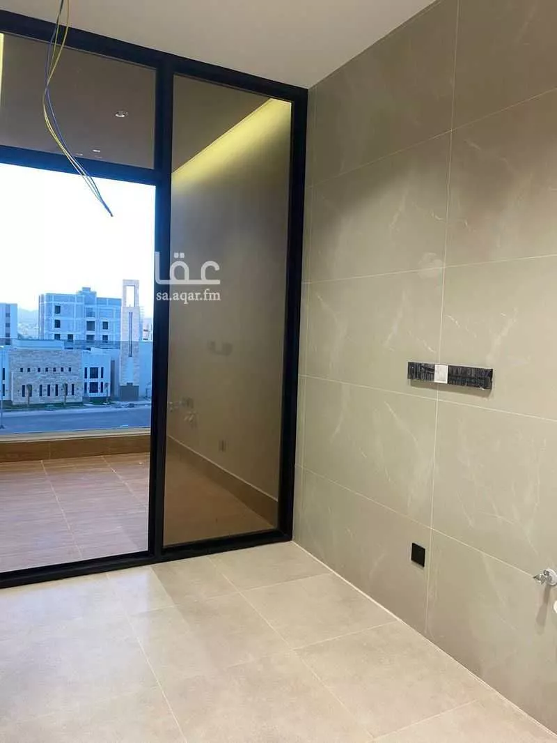 4 bedroom apartment in Ayn Al Khayf 8
