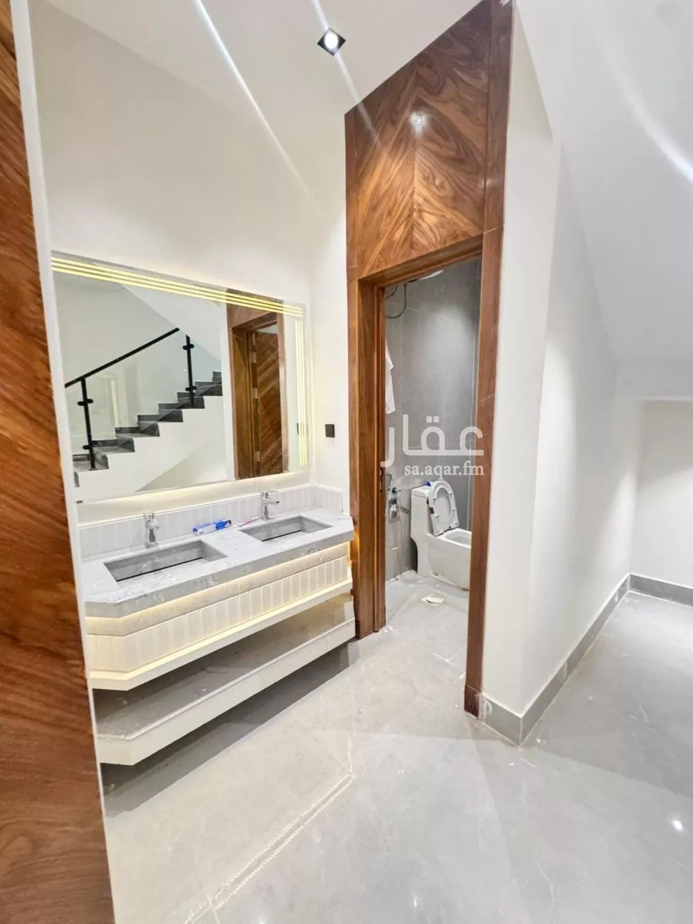 5 bedroom villa in Tuwaiq 12