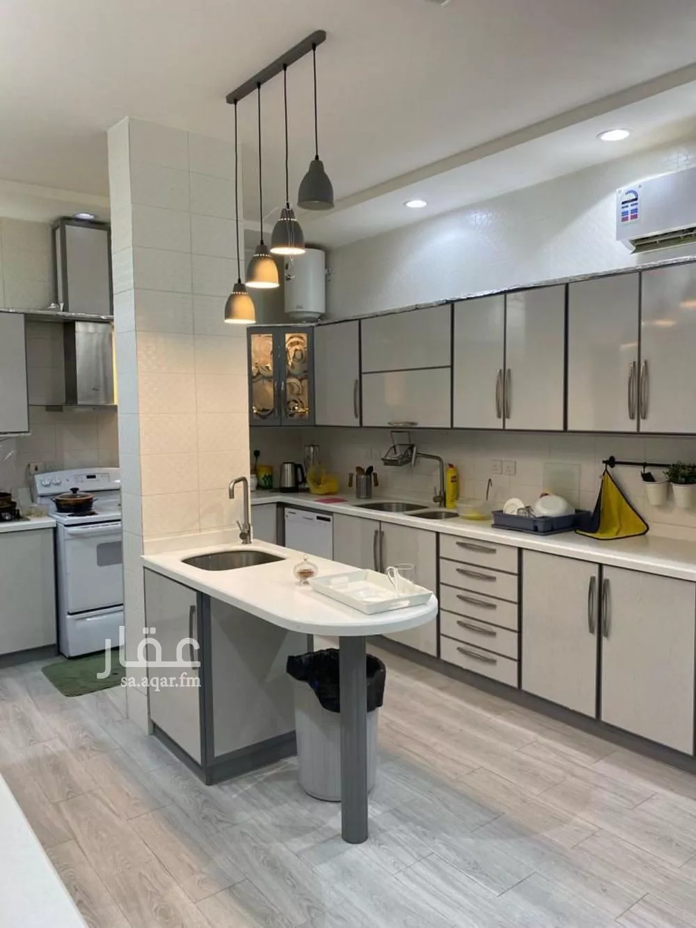 6 bedroom villa in Al Mahdiyyah 9
