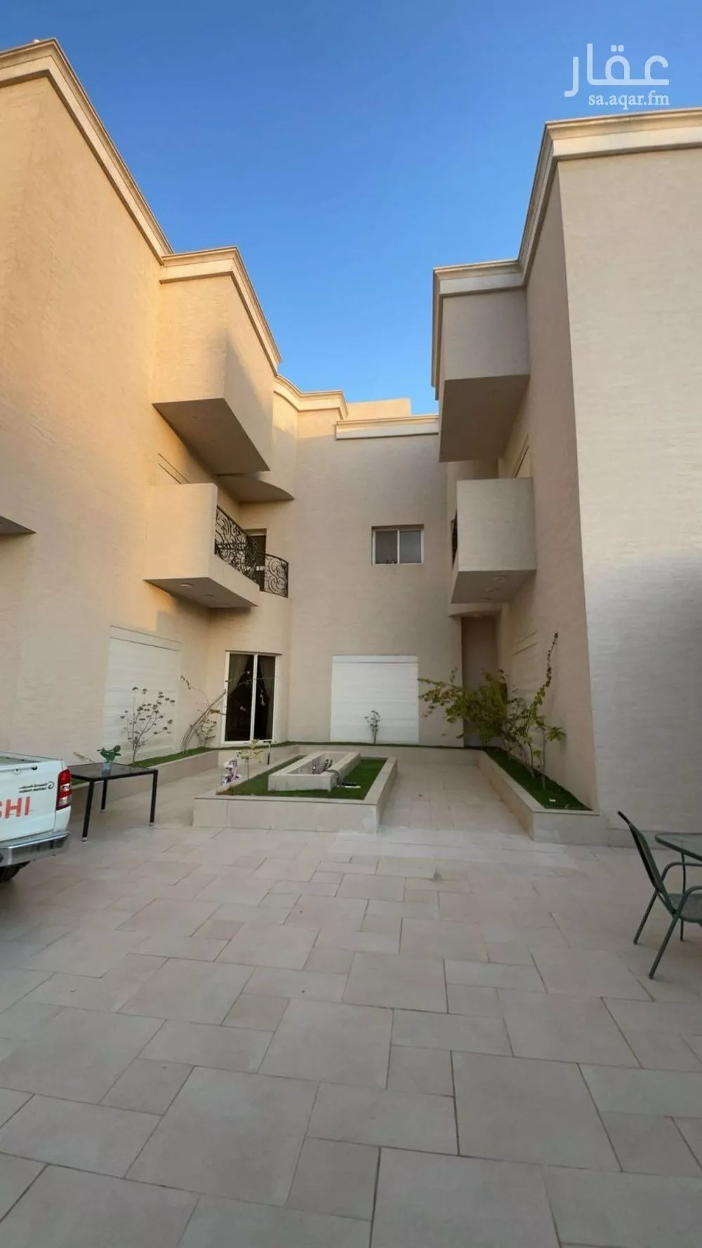 5 bedroom apartment in Al Malqa 7
