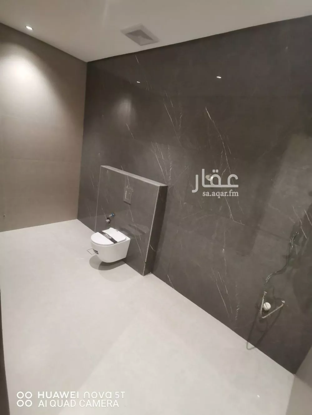 4 bedroom apartment in Al Rimal 16