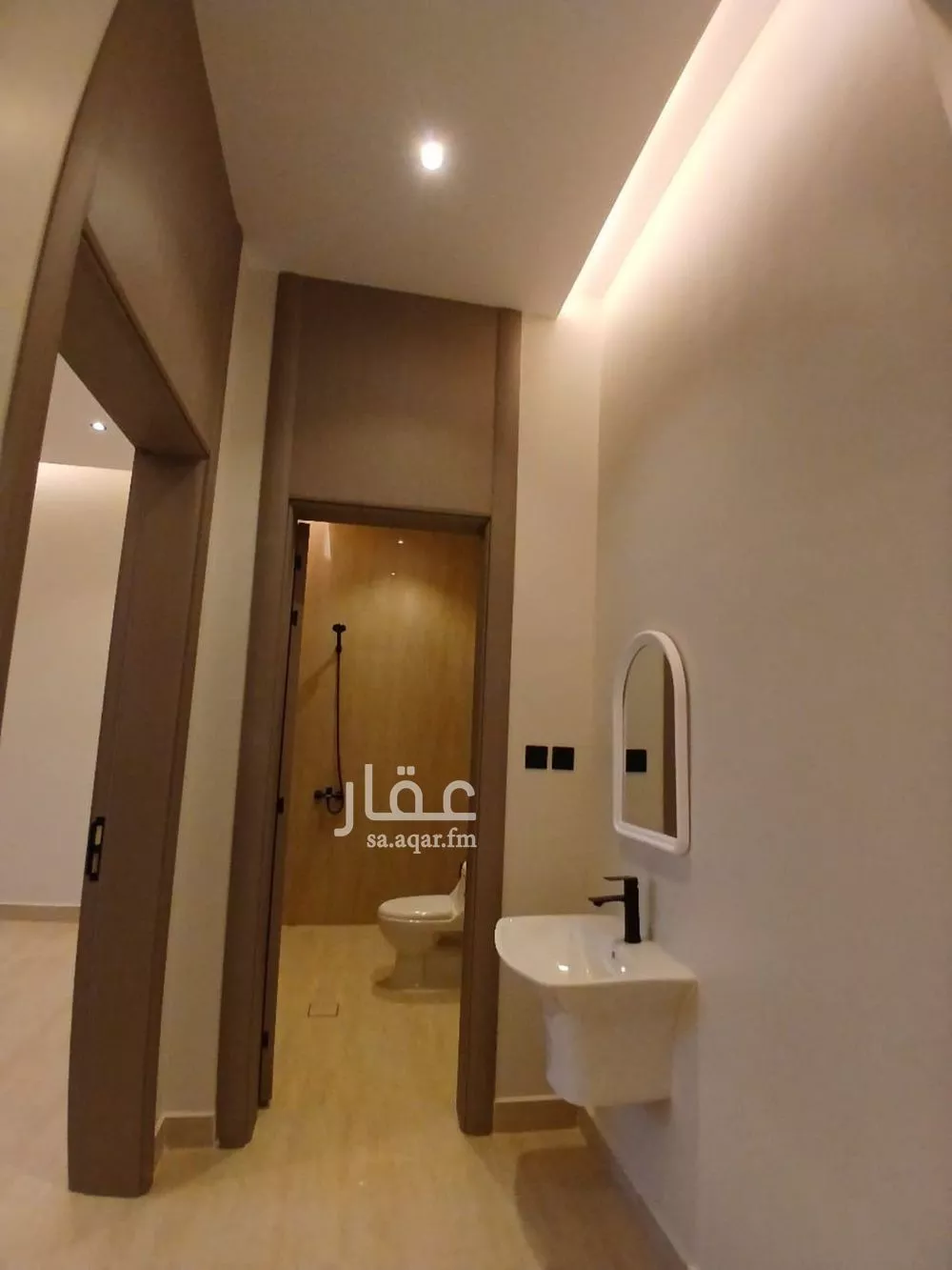 7 bedroom villa in Al Janadriyah 11