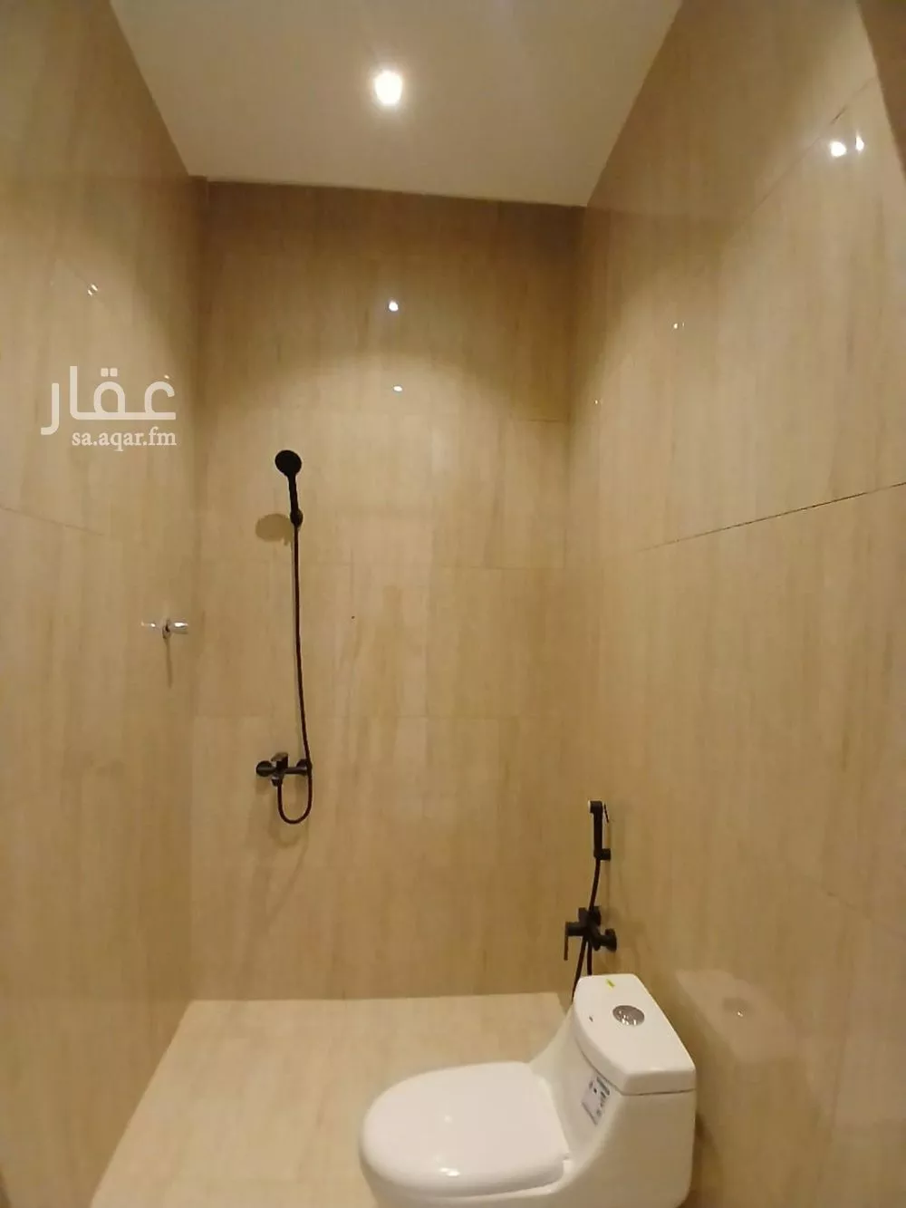 7 bedroom villa in Al Janadriyah 21