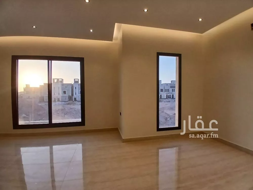 7 bedroom villa in Al Janadriyah 4
