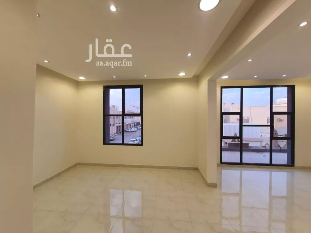 5 bedroom villa in Tuwaiq 10
