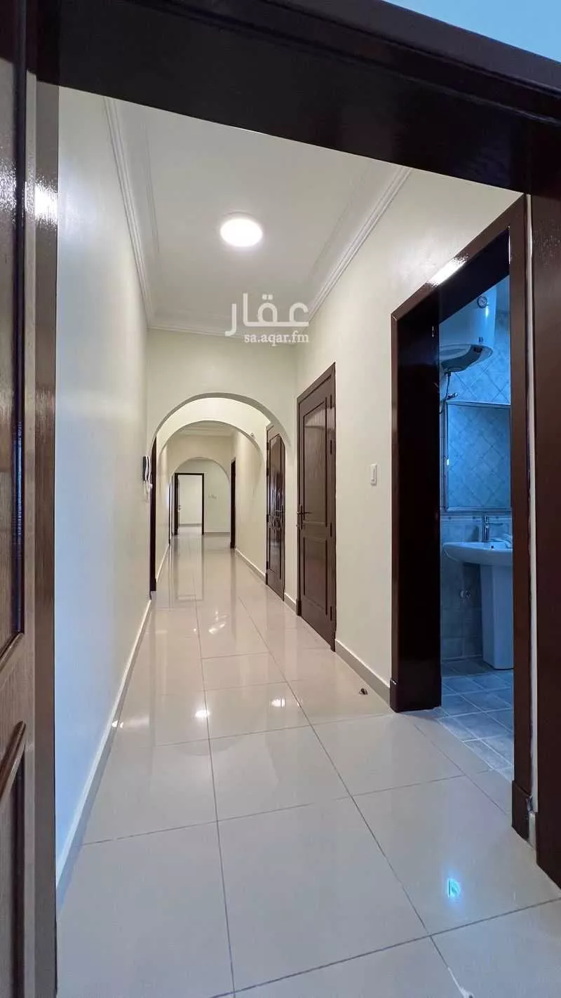 4 bedroom apartment in Al Mazrouiyah 4