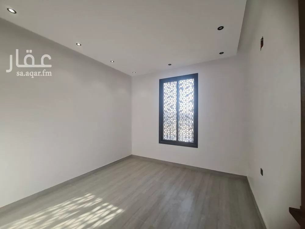 5 bedroom duplex in Okaz 13