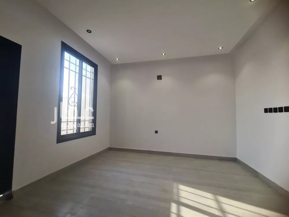 5 bedroom duplex in Okaz 16