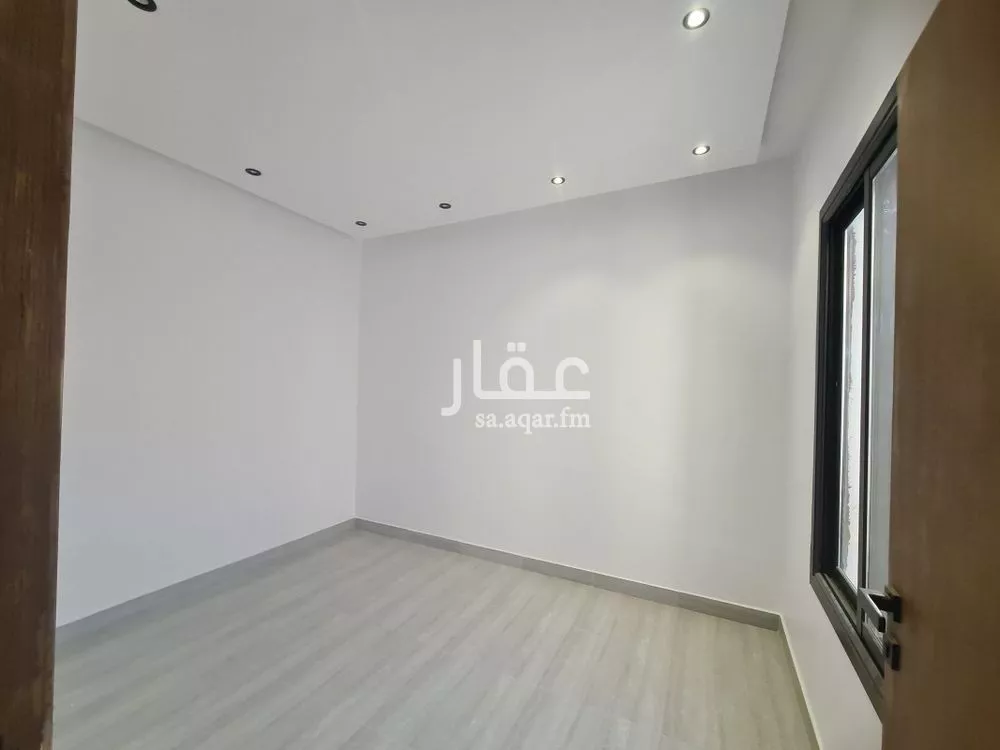 5 bedroom duplex in Okaz 19