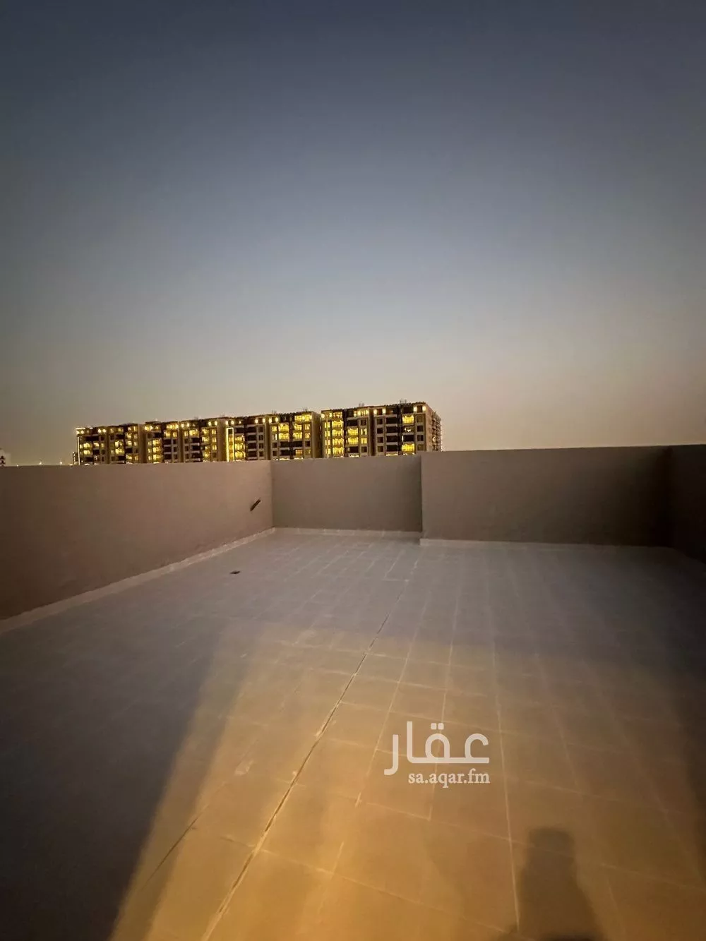 فيلا 9 غرف في الشعلة 20
