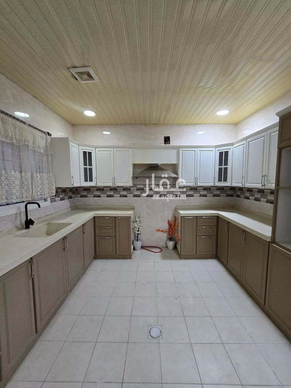 7 bedroom villa in Dahiat King Fahd 15