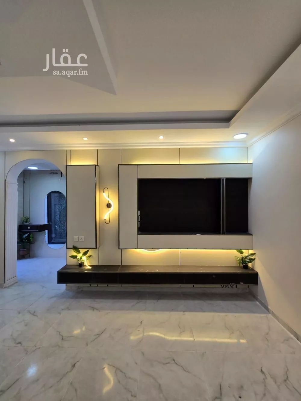 7 bedroom villa in Dahiat King Fahd 9