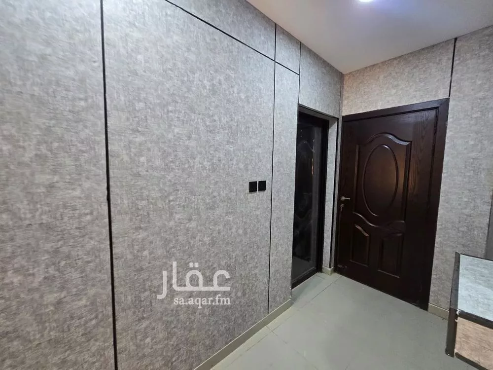 5 bedroom apartment in Dahiat King Fahd 19