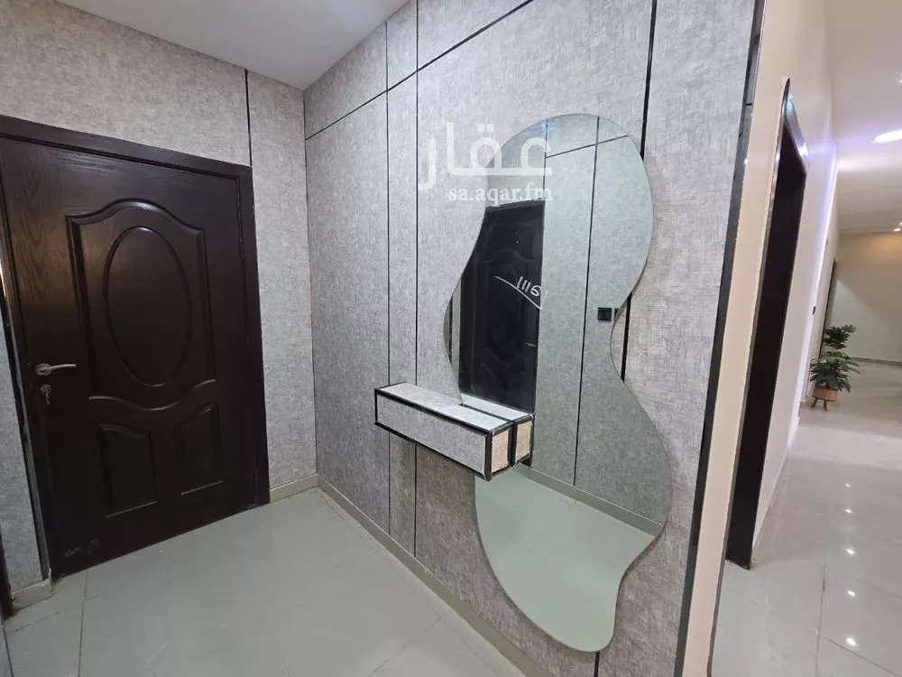 5 bedroom apartment in Dahiat King Fahd 20