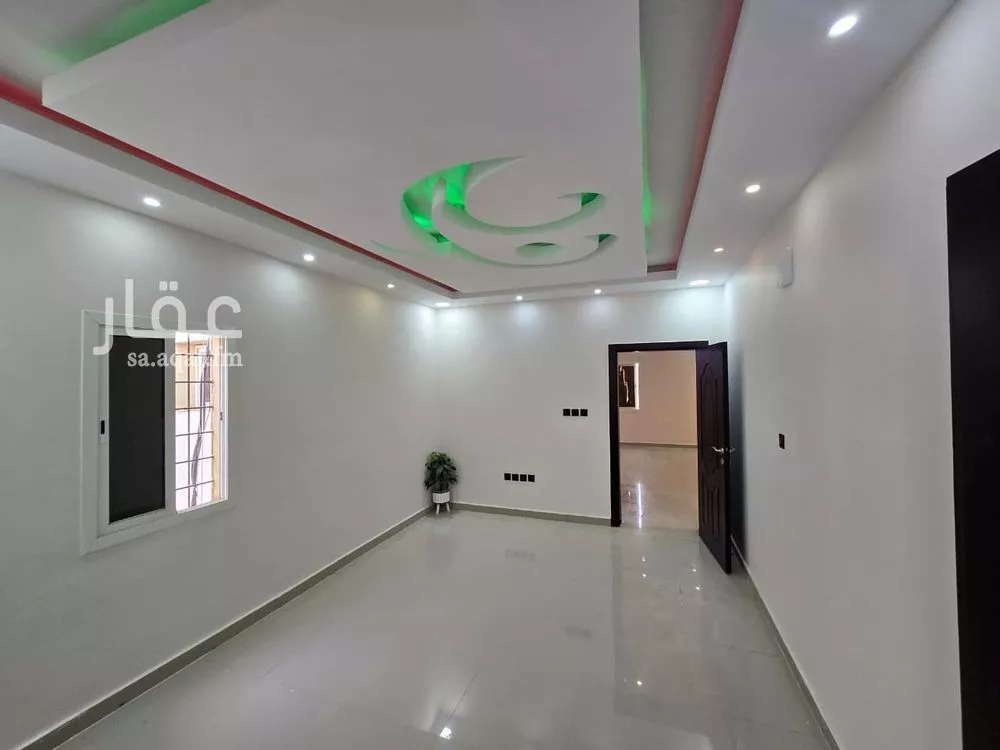 5 bedroom apartment in Dahiat King Fahd 22