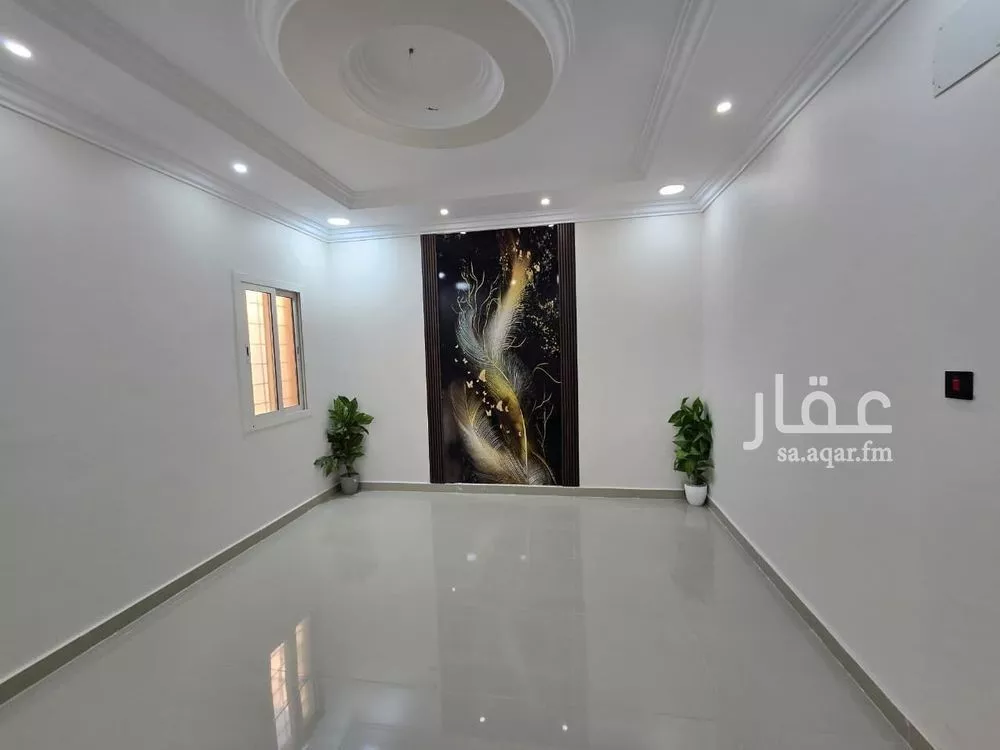 5 bedroom apartment in Dahiat King Fahd 4
