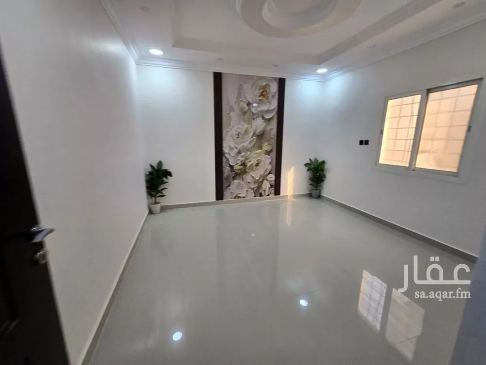 5 bedroom apartment in Dahiat King Fahd 5