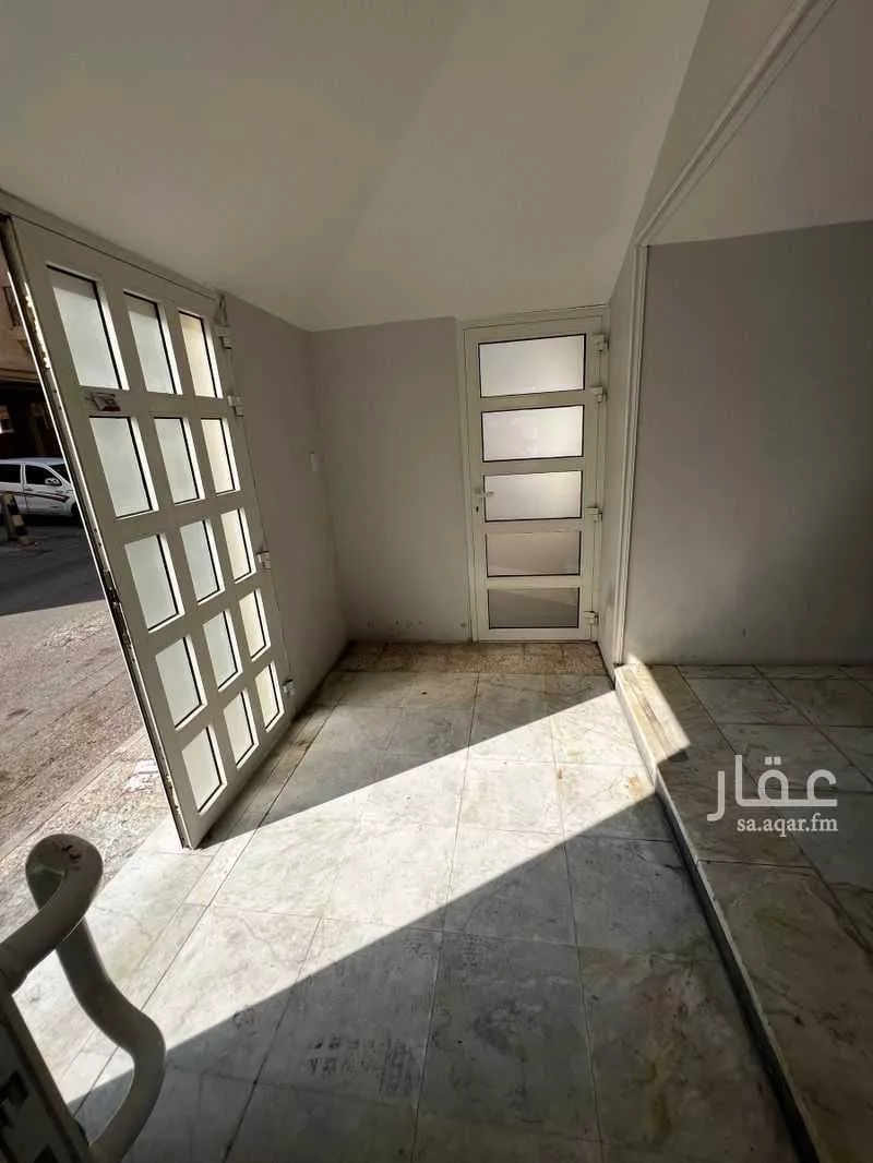 شقة 1 غرف في البندرية 6