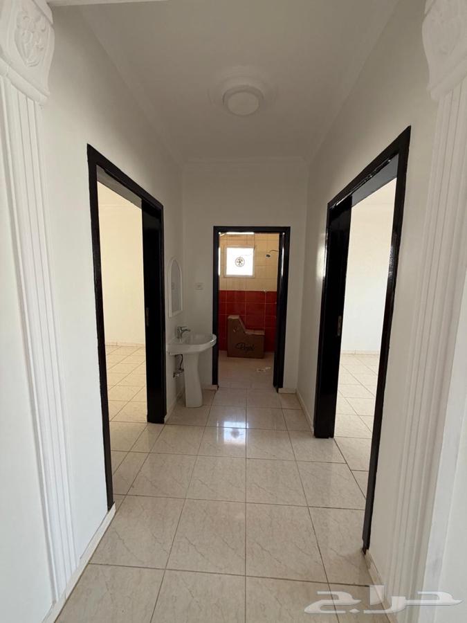 5 bedroom apartment in Al Rimal 6