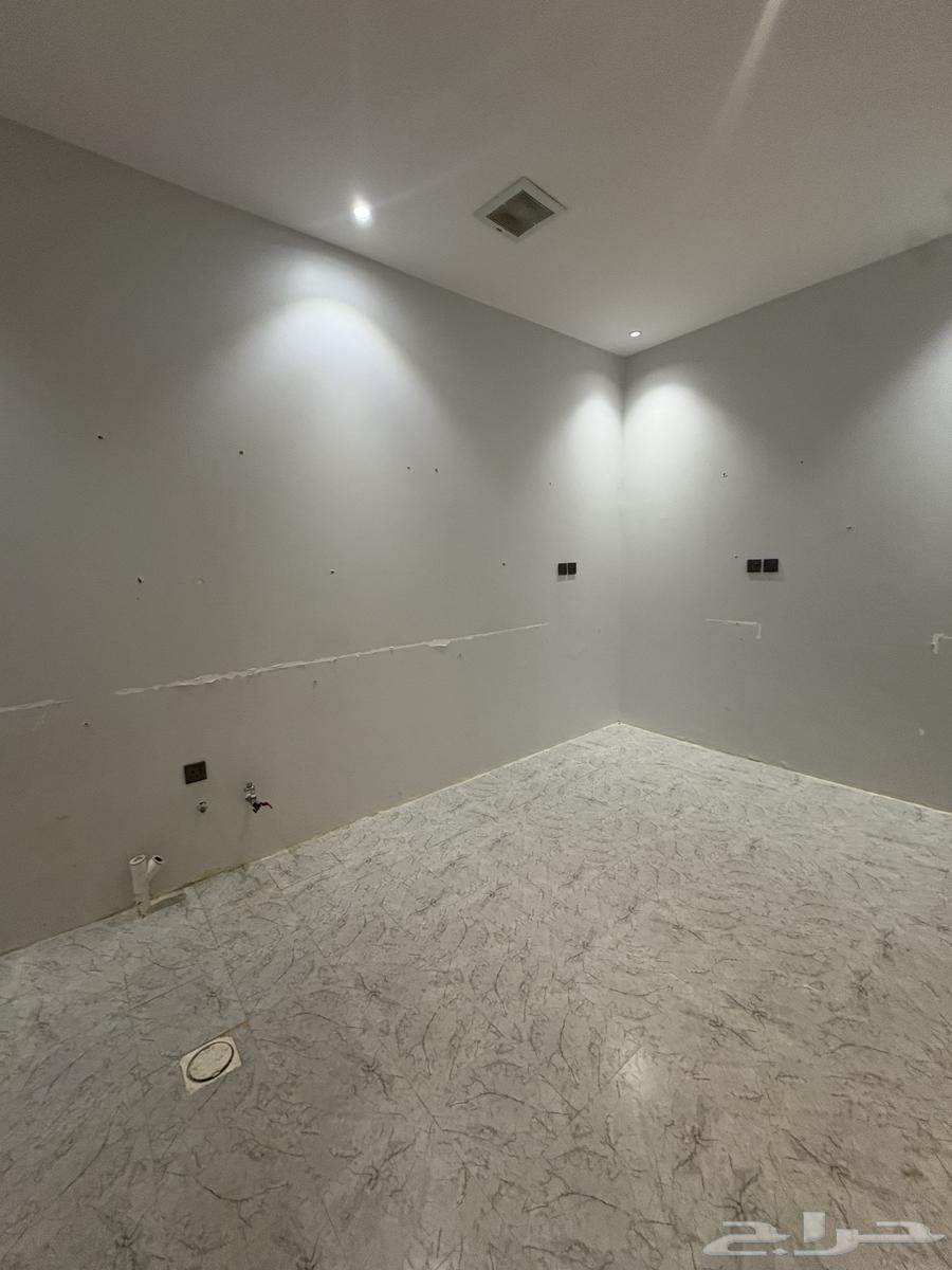 4 bedroom apartment in Al Rimal 6