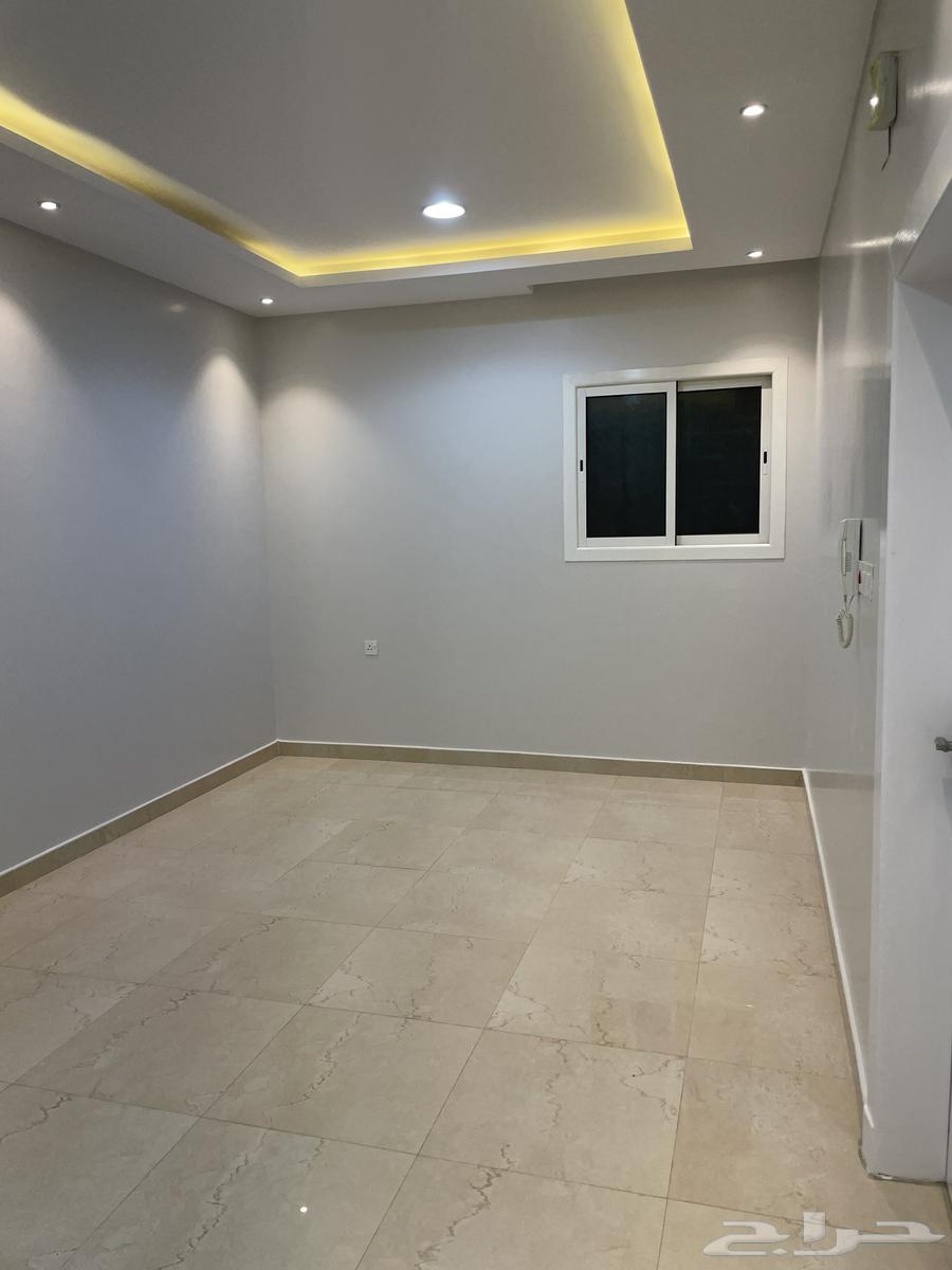 3 bedroom apartment in Al Awali 6