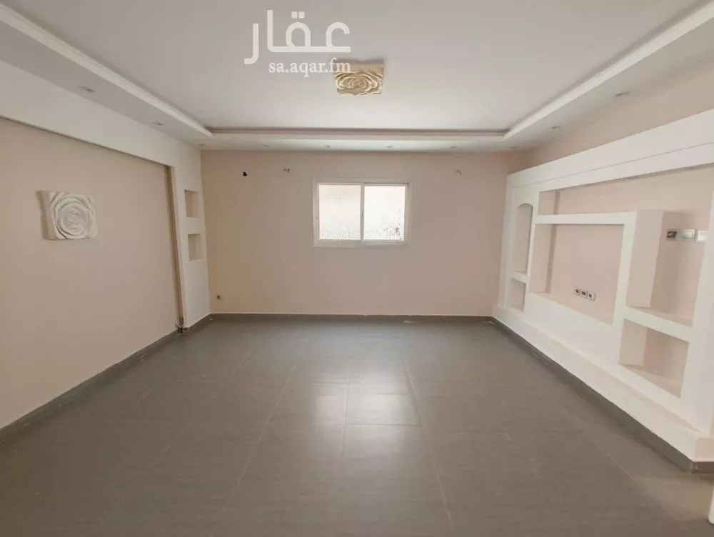 3 bedroom floor in Al Olaya 2