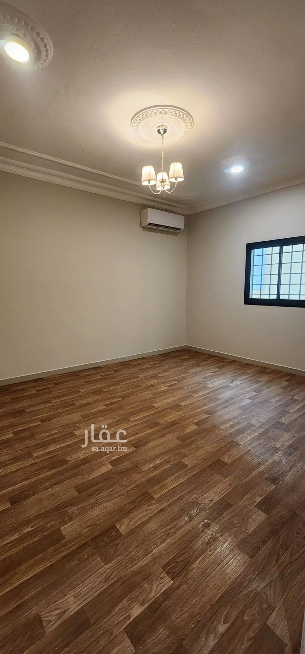 دور 4 غرف في الملقا 11