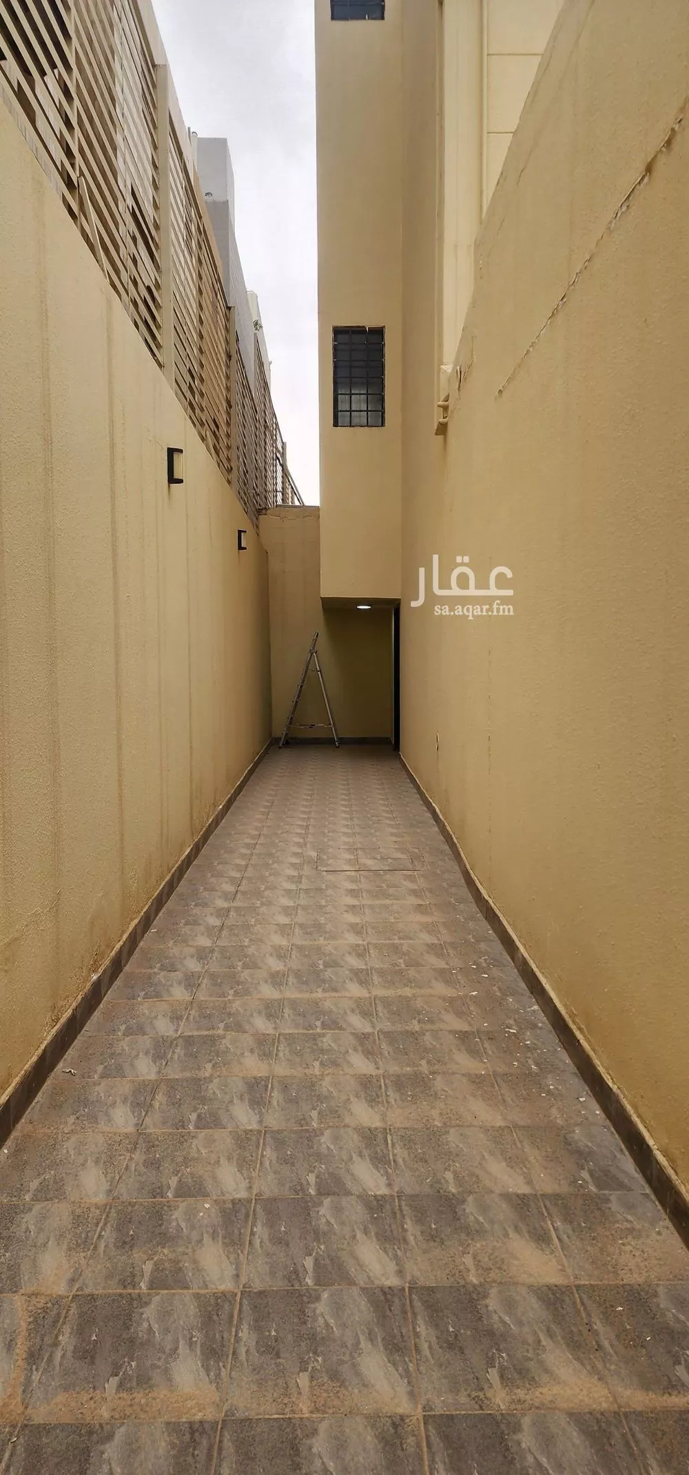 دور 4 غرف في الملقا 16