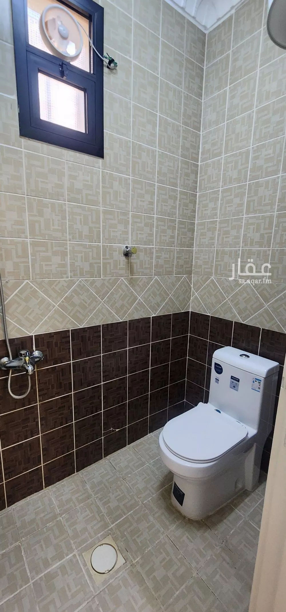 دور 4 غرف في الملقا 6