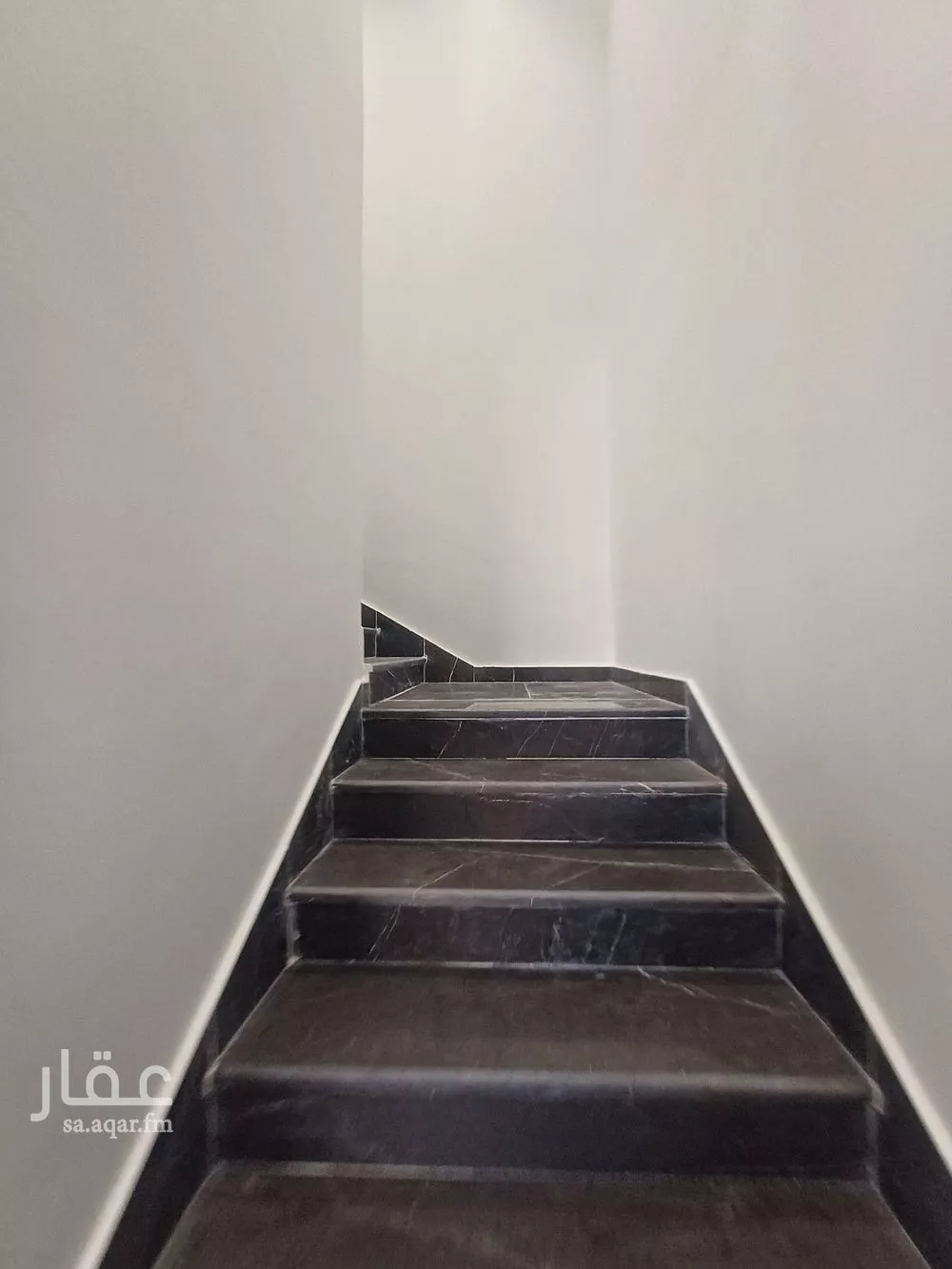 6 bedroom villa in Tuwaiq 12