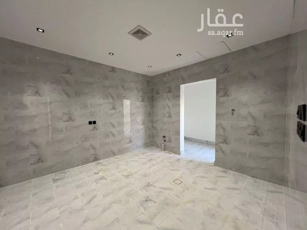 فيلا 5 غرف في طويق 18