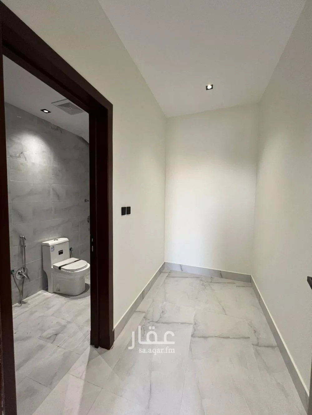 فيلا 5 غرف في طويق 22
