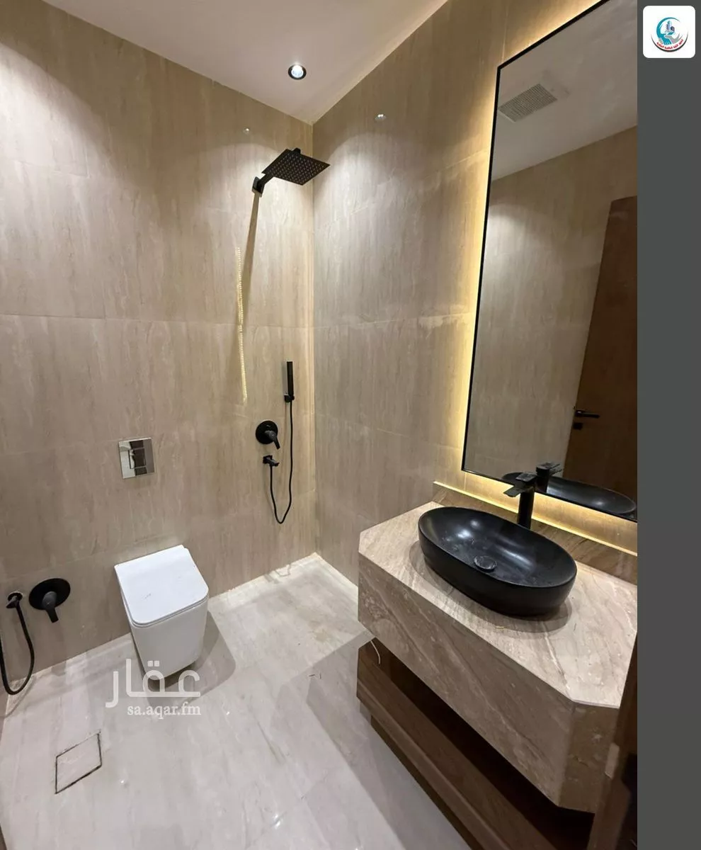 7 bedroom villa in Al Rimal 13