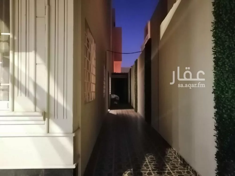 10 bedroom villa in Al Yasmin 2
