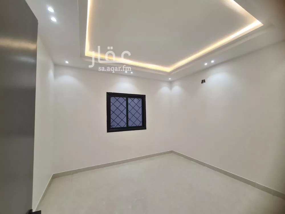 فيلا 4 غرف في بدر 13