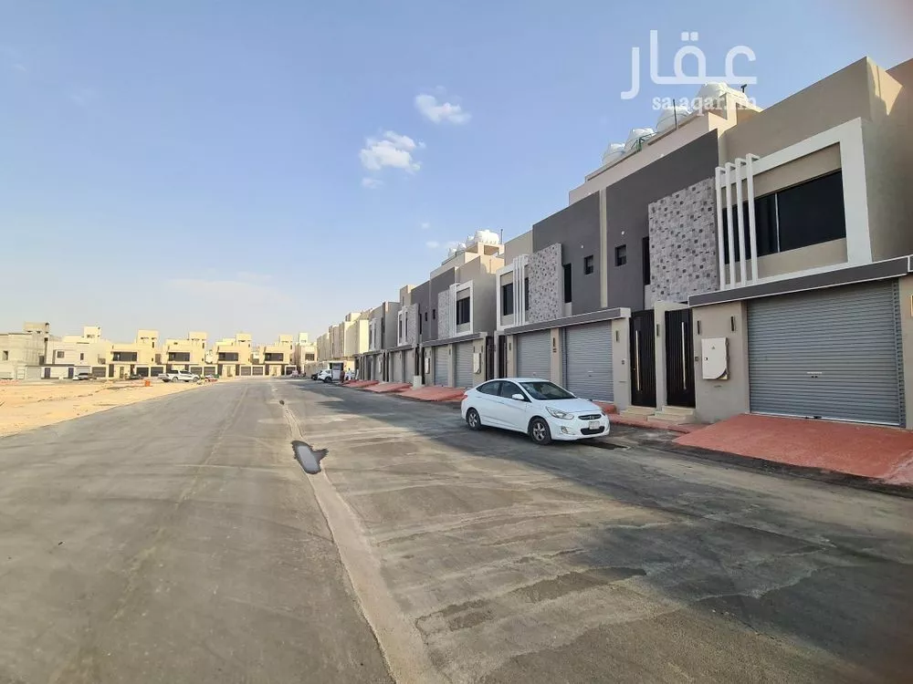 فيلا 4 غرف في بدر 3