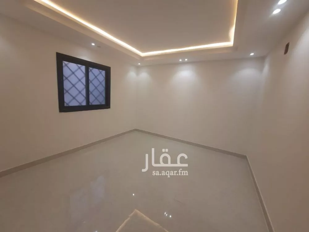 5 bedroom villa in Badr 8