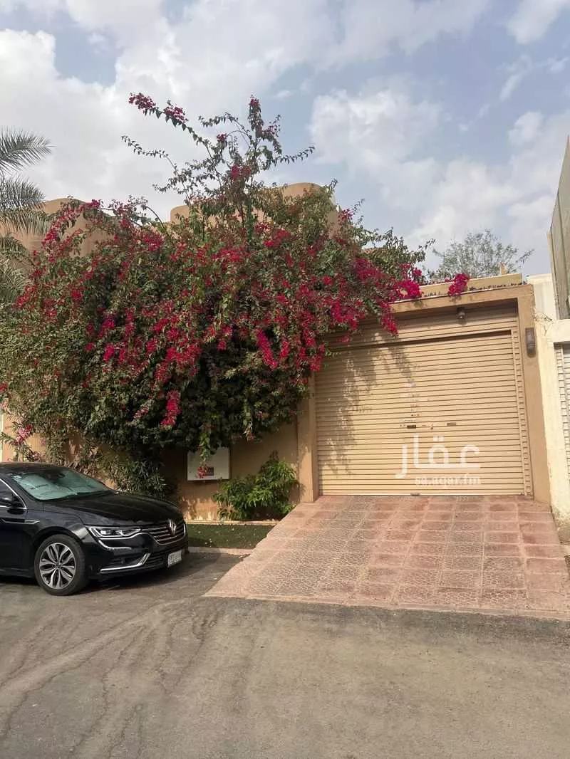 8 bedroom villa in Al Quds 8
