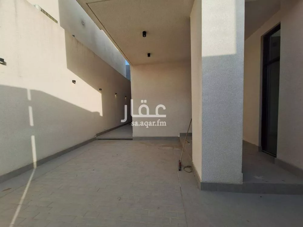 6 bedroom villa in Al Rimal 2