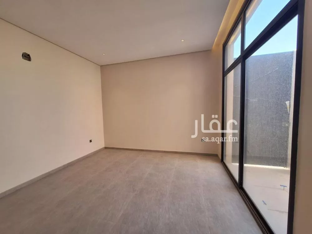 6 bedroom villa in Al Rimal 3